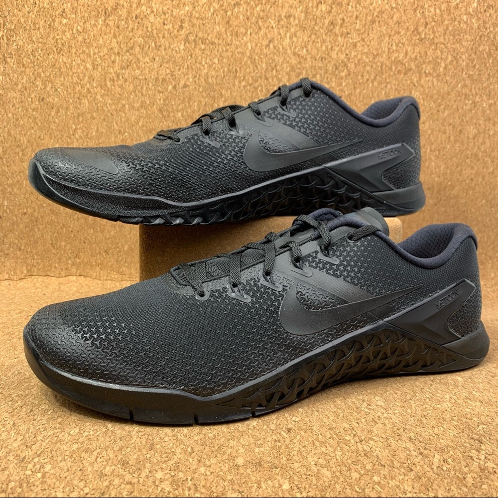Nike Metcon 4 Weight Lifting Cross Trainer Triple